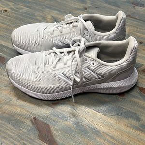 Women’s Adidas size 7